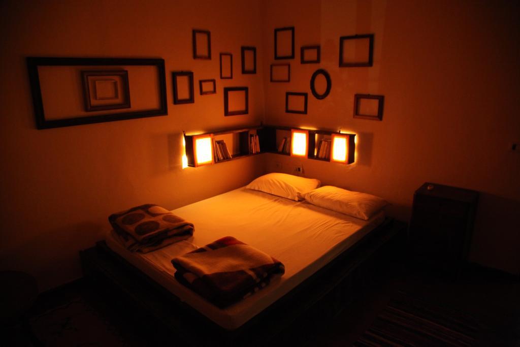 Trip'n'Hostel Tirana Cameră foto