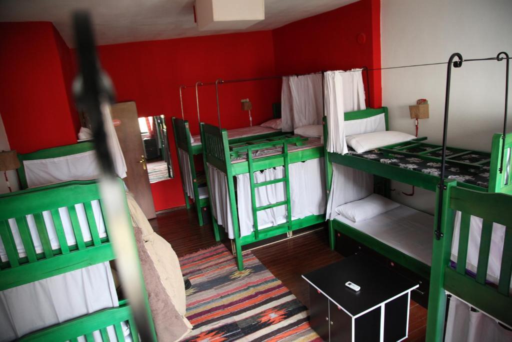 Trip'n'Hostel Tirana Cameră foto
